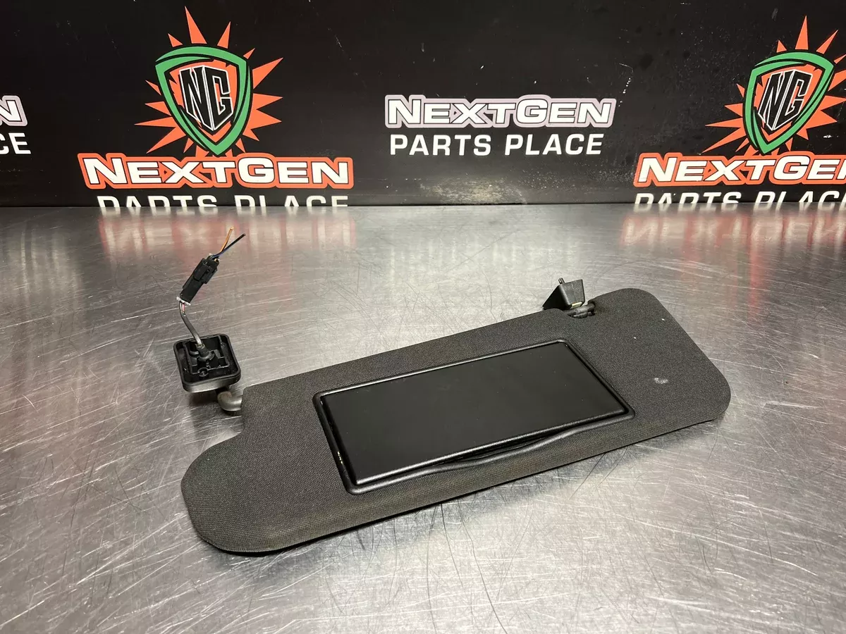 04 - 06 PONTIAC GTO DRIVER SIDE LH SUN VISOR OEM #901