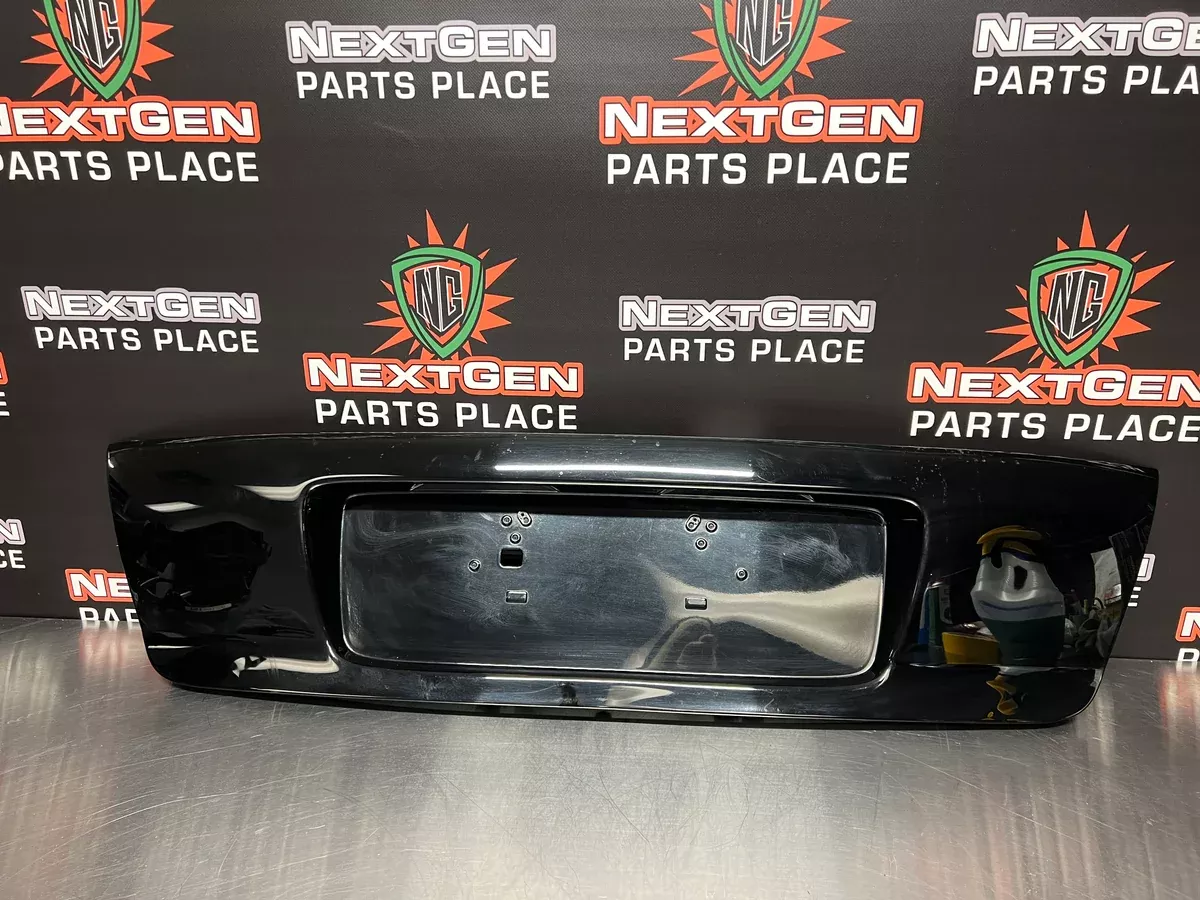 04-06 PONTIAC GTO LICENSE PLATE TRUNK FILLER PANEL BLCK #762