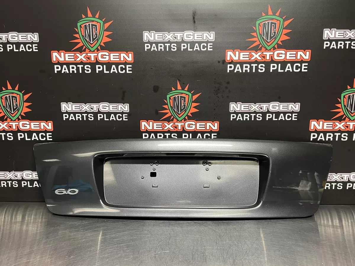 04-06 PONTIAC GTO LICENSE PLATE TRUNK FILLER PANEL CYCLONE GRAY #901