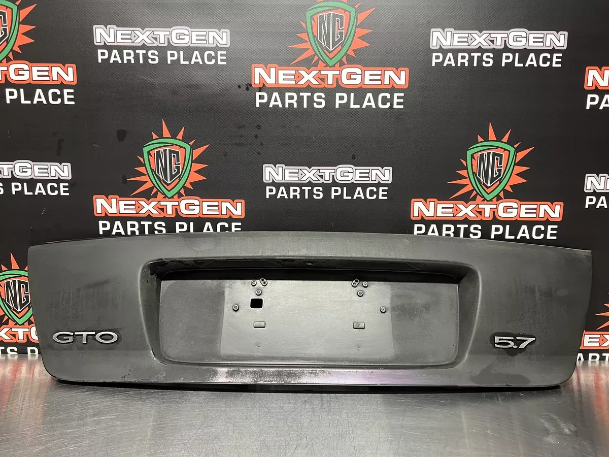 04-06 PONTIAC GTO LICENSE PLATE TRUNK FILLER PANEL OEM #784