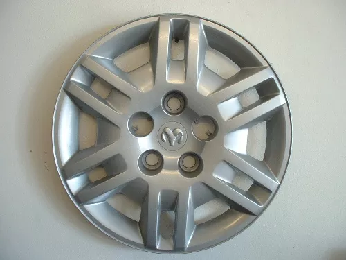#CH18021 | Dodge Caravan | 2004-2007 | 15” | OEM | Silver