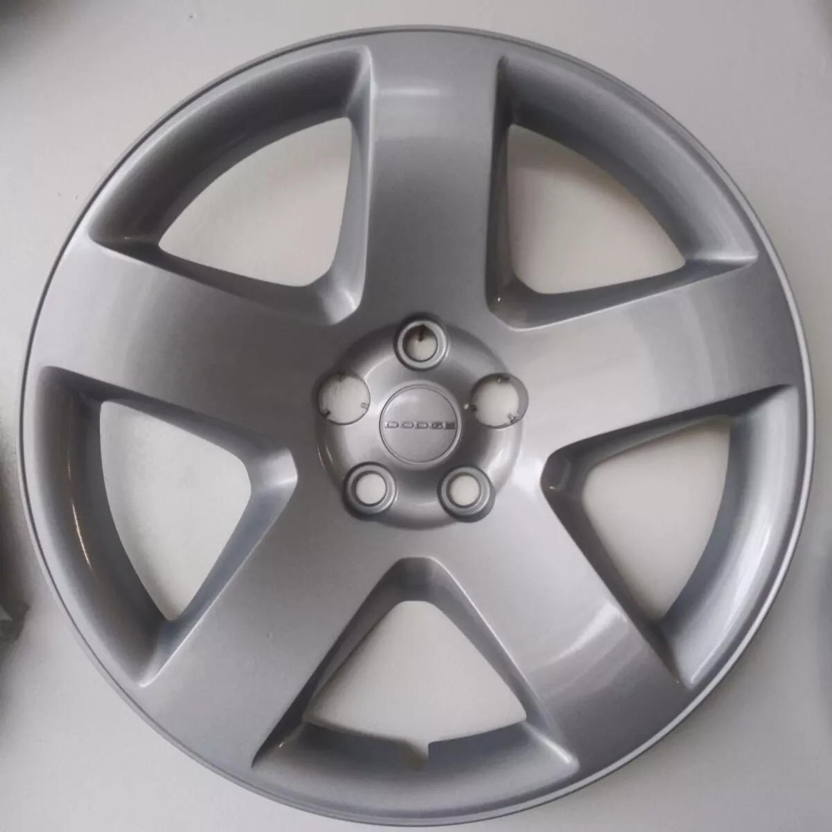 #CH18037 | Dodge Magnum | 2007 | 18” | OEM | Silver