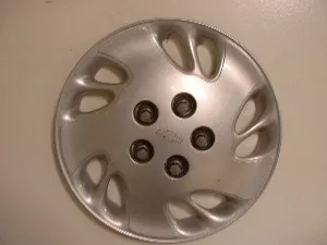 #CV13225 | Chevrolet Venture | 1997-2004 | 15” | OEM | Silver