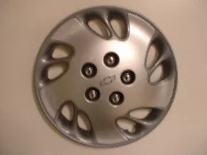 #CV13231 | Chevrolet Malibu | 1999-2003 | 15” | OEM | Silver