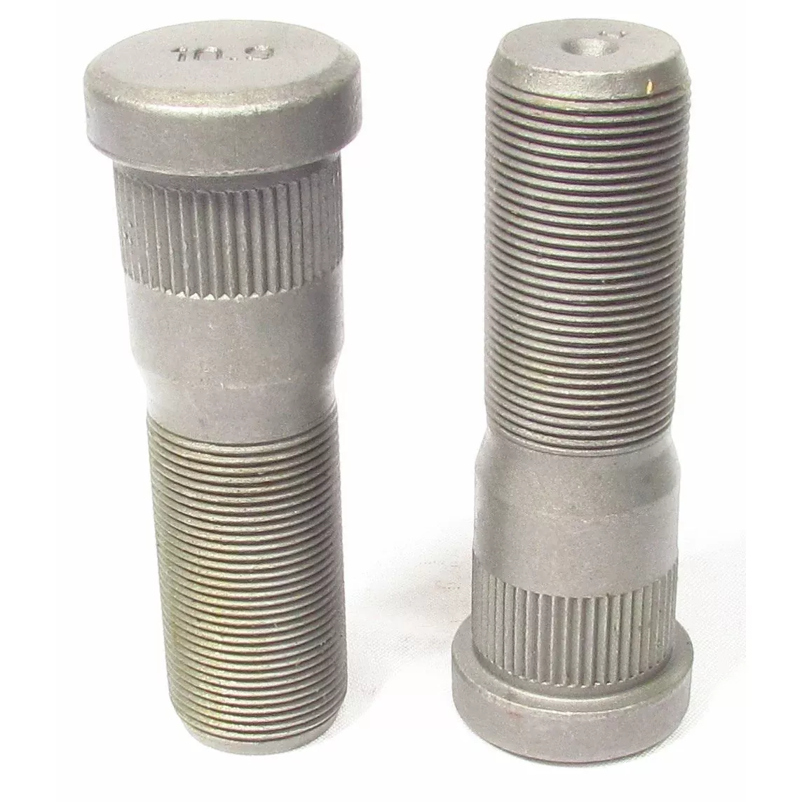 F286677R | E5982RWHEEL STUD13-1618R