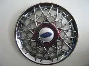 #FD17007C | Ford Crown Victoria | 1998-2002 | 16” | OEM | Chrome
