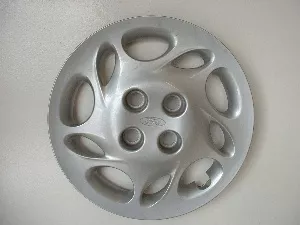 #FD17012 | Ford Escort | 1998-2000 | 14” | OEM | Silver