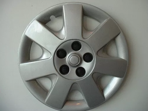 #FD17027 | Ford Taurus | 2000-2006 | 16” | OEM | Silver