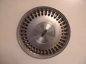 #FD1868 | Ford Lincoln | 1988-1993 | 15” | OEM | Steel