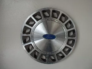 #FD1885 | Ford Aerostar | 1988-1994 | 14” | OEM | Silver