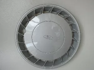 #FD1899 | Ford Mustang | 1991-1993 | 14” | OEM | Silver