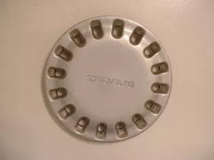#FD1904 | Ford Taurus | 1992-1997 | 14” | OEM | Silver
