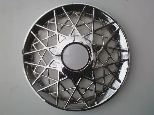 #FDAFT7007C | Ford Crown Victoria | 1998-2001 | 16” | REP | Chrome