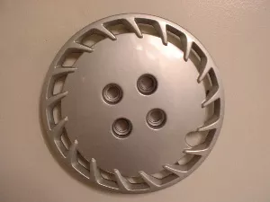 #HO155005 | Honda Accord | 1988-1989 | 13” | OEM | Silver