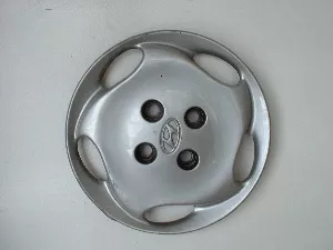 #HY155530 | Hyundai Elantra | 1993-1995 | 14” | OEM | Silver