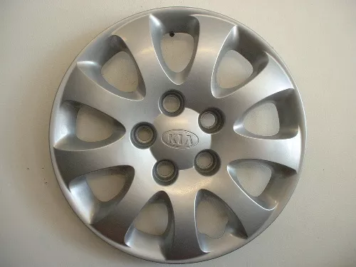 #KI166013 | Kia Sedona | 2004-2005 | 15” | OEM | Silver