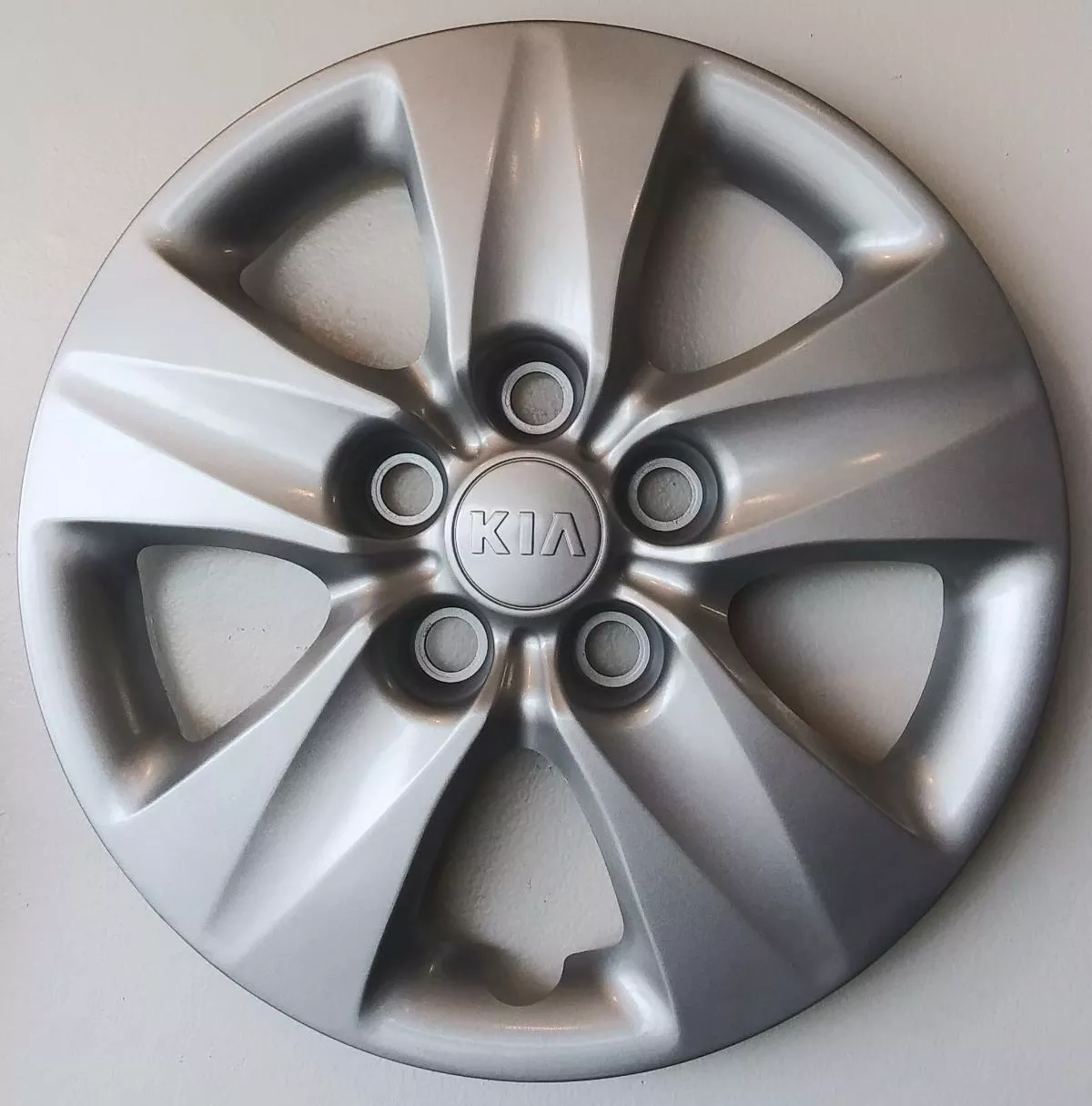 #KI166028 | Kia Forte | 2014-2018 | 15” | OEM | Silver