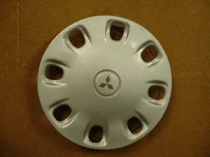 #MI157557 | Mitsubishi Mirage | 1995-1996 | 13” | OEM | Silver