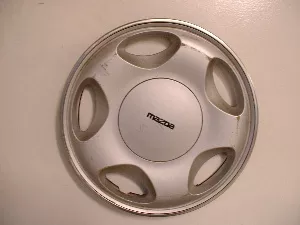 #MZ156523 | Mazda MPV | 1989-1994 | 14” | OEM | Silver