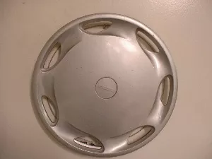 #MZ156527 | Mazda Protege | 1992-1995 | 14” | OEM | Silver