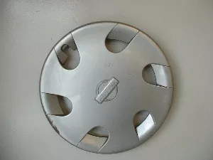 #NI153045 | Nissan Quest | 1993-1995 | 15” | OEM | Silver