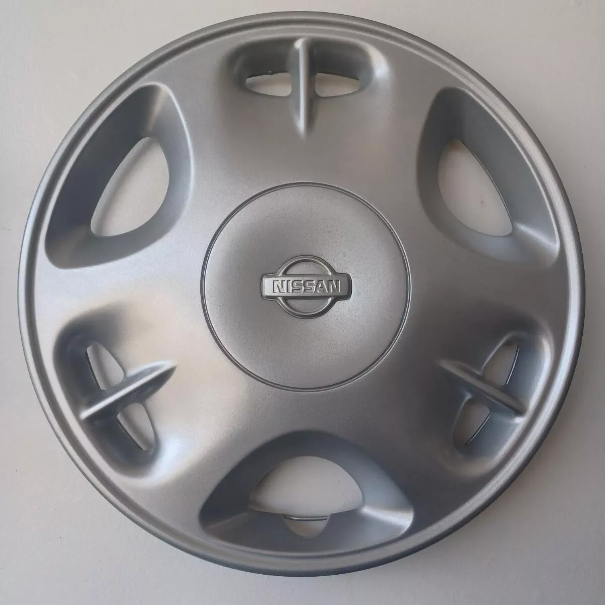 #NI153062 | Nissan Quest | 1999-2001 | 15” | OEM | Silver