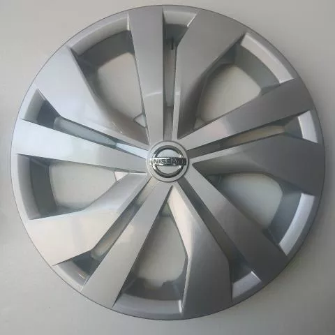 #NI153096 | Nissan Versa | 2017-2019 | 15” | OEM | Silver