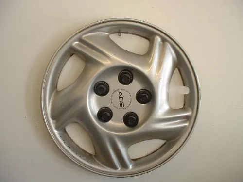 #PO15113 | Pontiac Grand Prix | 1997-2003 | 15” | OEM | Silver