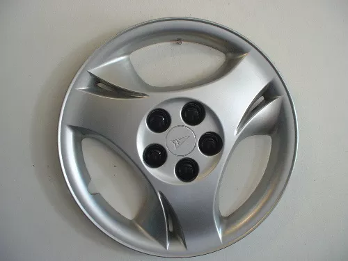 #PO15132 | Pontiac Sunfire | 2003-2005 | 15” | Silver