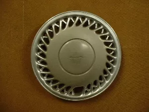 #SU160518 | Subaru Legacy | 1992-1994 | 14” | OEM | Silver