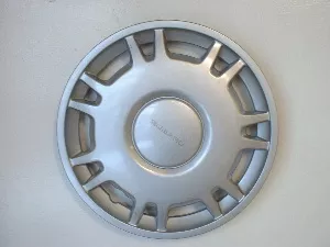 #SU160525 | Subaru Legacy | 1995-1998 | 14” | OEM | Silver