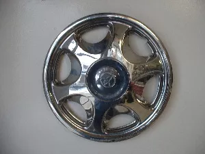#TO161095 | Toyota Corolla | 1996-2000 | 14” | OEM |
