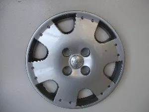 #TO161109 | Toyota Corolla | 2000-2005 | 14” | OEM |