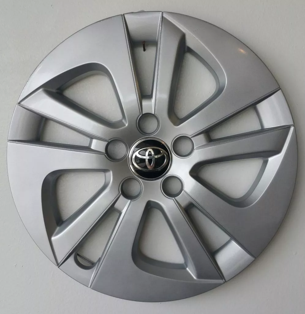 #To161180 | Toyota Prius | 2016-2018 | 15″ | OEM | Silver