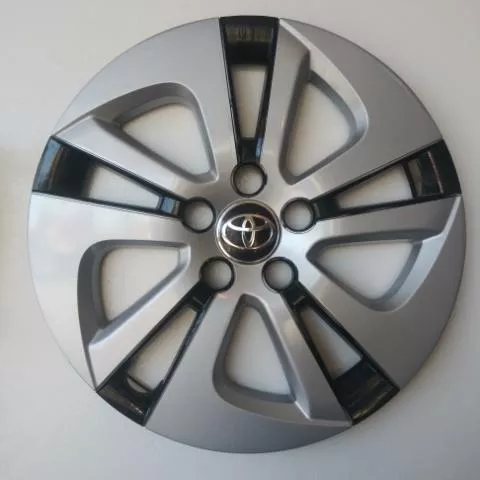 #To161180B | Toyota Prius | 2016-2018 | 15″ | OEM | Silver/Black