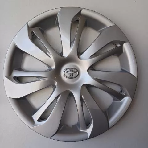 #To161187 | Toyota Yaris | 2019 | 15″ | OEM | Silver