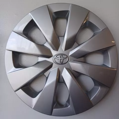 #To161190 | Toyota Corolla | 2020-2021 | 15″ | OEM | Silver