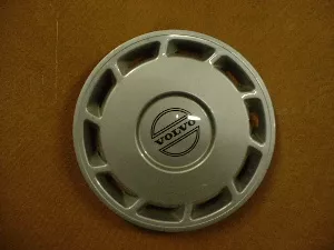 #VO162004 | Volvo 850 | 1997-1997 | 15” | OEM | Silver