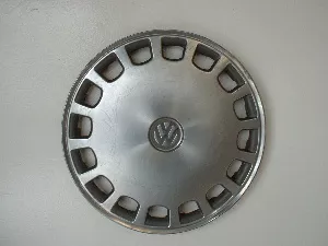 #VW161504 | Volkswagen Jetta | 1985-1989 | 13” | OEM | Silver