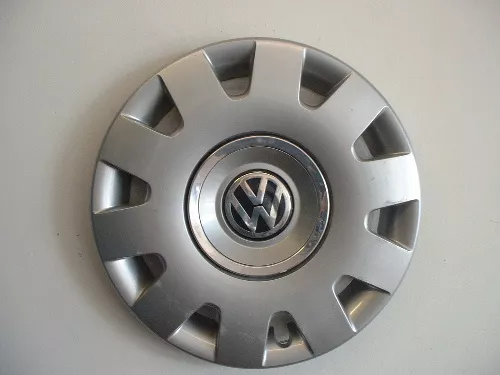 #VW161542 | Volkswagen Passat | 2001-2004 | 15” | OEM | Silver