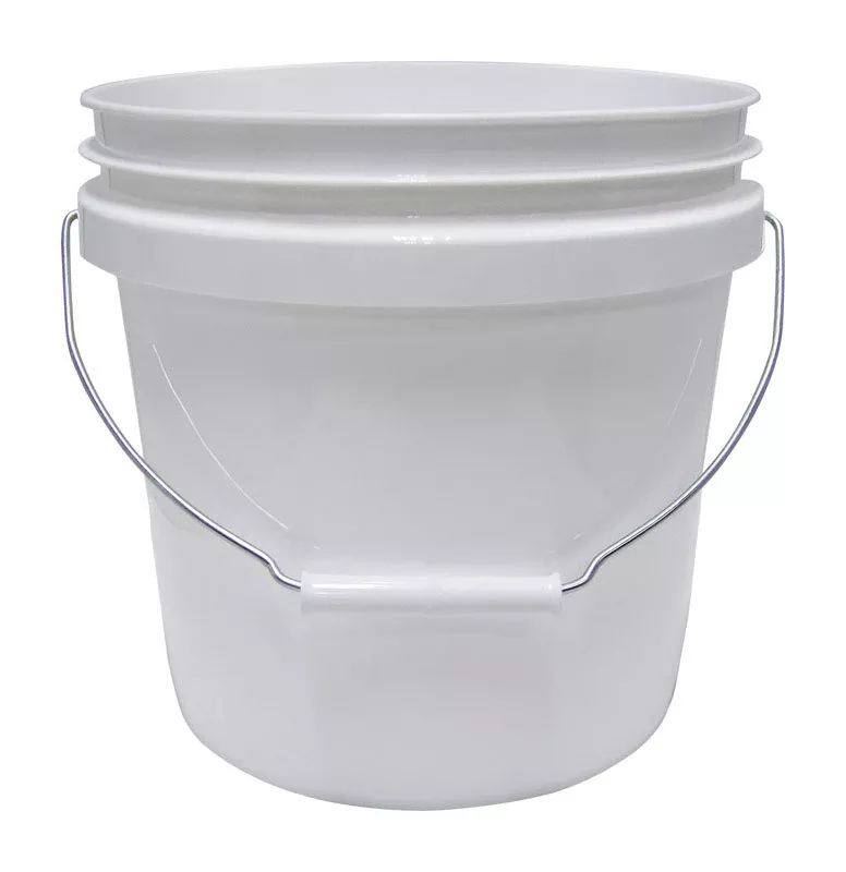 White 2 Gallon Paint Pail With Metal Handle And Graduation Markings
